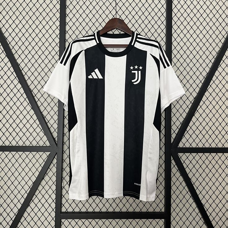Juventus Home Soccer Jersey 2024/25